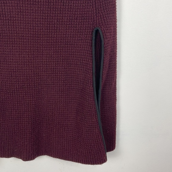 Lauren Ralph Lauren Turtleneck Honeycomb Caplet - O/S - Picture 5 of 7